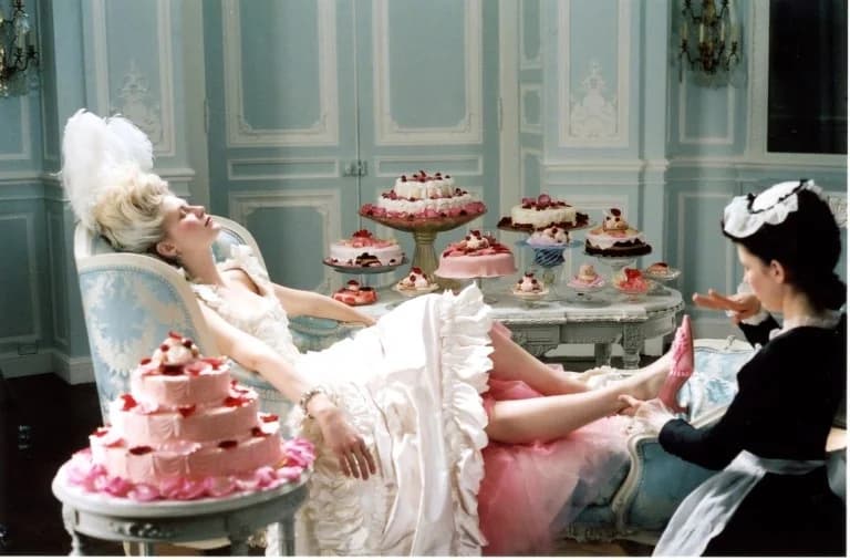 Marie Antoinette: Modekönigin – Ausstellung im V&A Museum