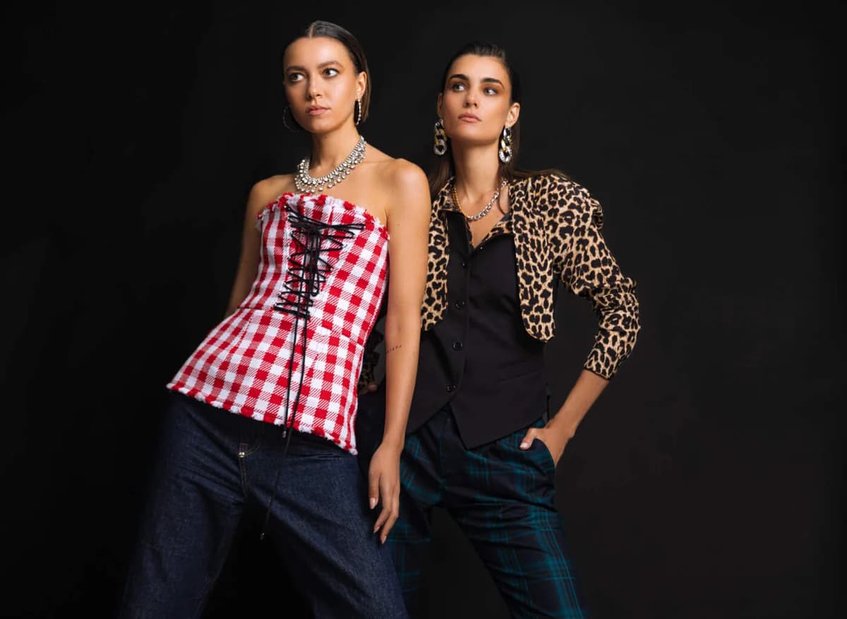 LifeStyle Pop Shop: Mix & Match Fashion Statement