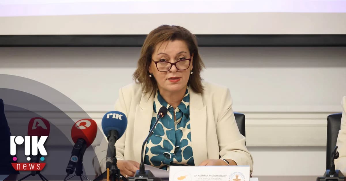 Υπουργός Παιδείας: «Υπερβολική και άτοπη» η απόφαση της ΠΣΕΜ για αποχή