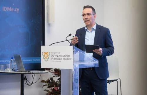 דמיאנו ביקר בבורסה ההודית: תפקיד ההשקעות של קפריסין הודגש