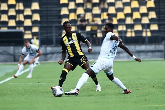 Kifisia - Aris: Partido en Agrinio, inicio a las 18:00