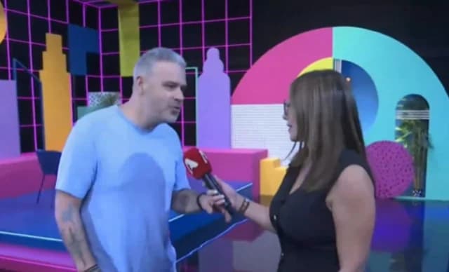 אולפן חדש ומרשים לתוכנית "Louis Night Show"