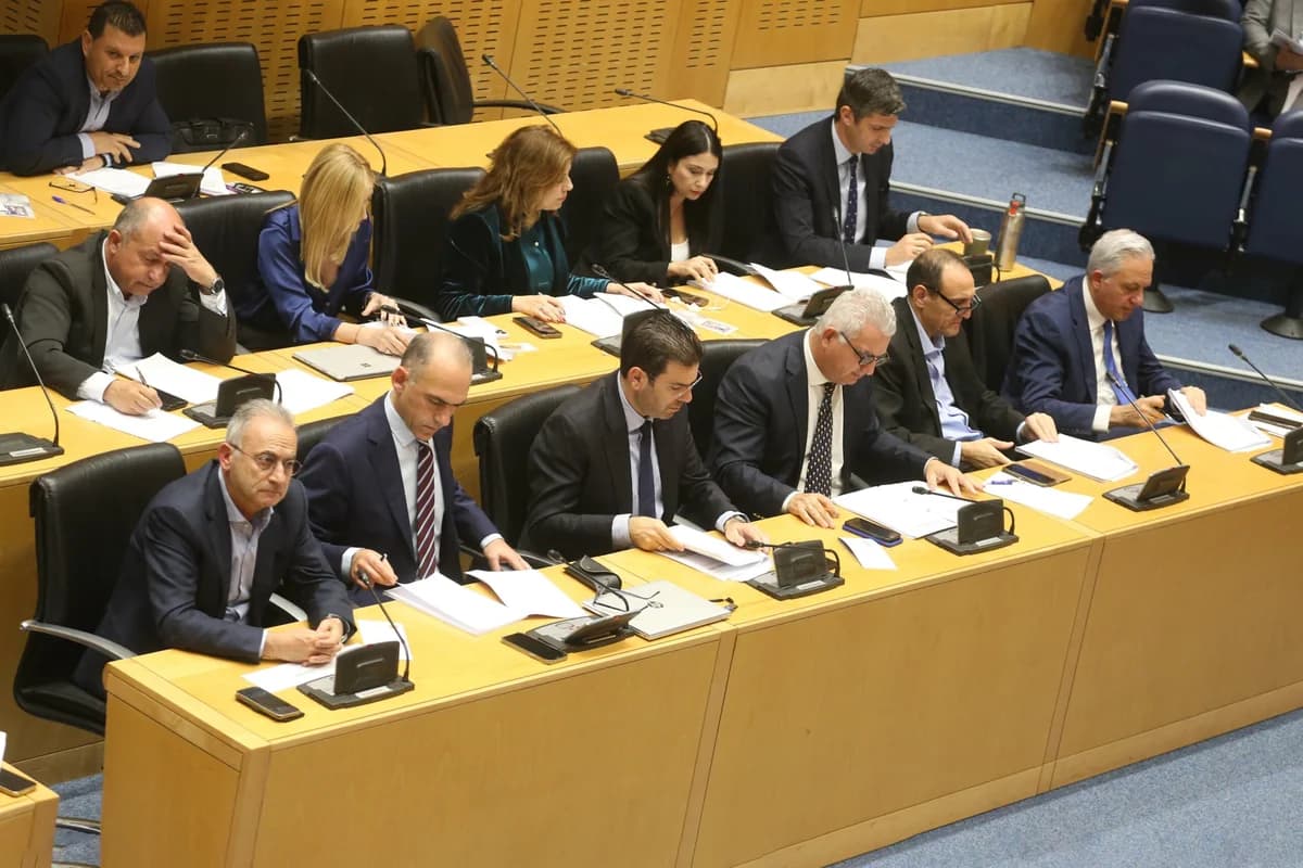 Parlament genehmigt Aufhebung der zeitlichen Begrenzung von Abordnungen von Beamten