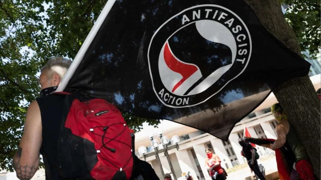 Hungría designa a Antifa como organización 'terrorista'