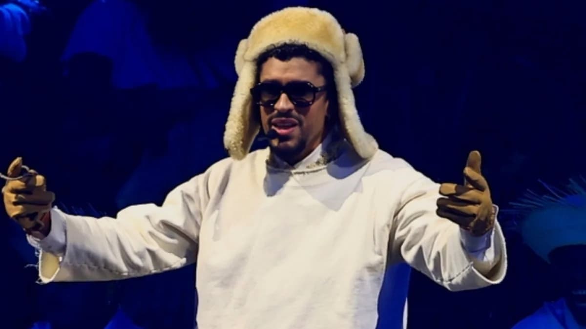 Bad Bunny tritt in der Halbzeitshow des Super Bowl 2026 auf