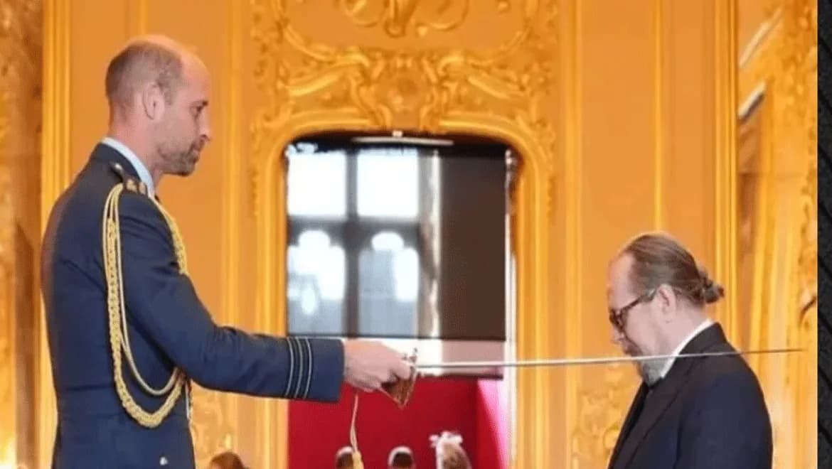 Gary Oldman es nombrado Caballero por el Príncipe William