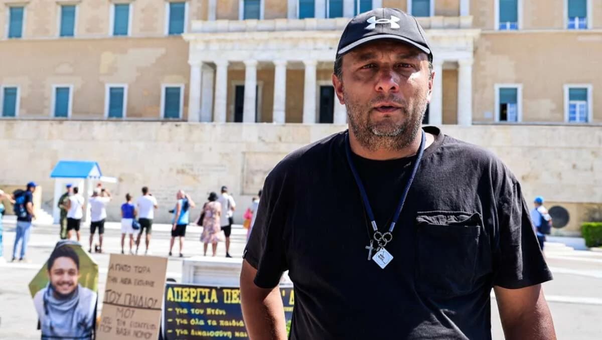 Panos Routsi nach 19 Tagen Hungerstreik im Krankenhaus
