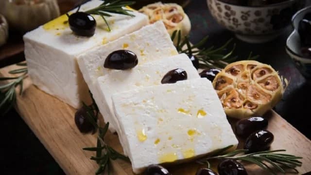 Ευλογιά Αιγοπροβάτων: Απειλεί την παραγωγή φέτας ΠΟΠ