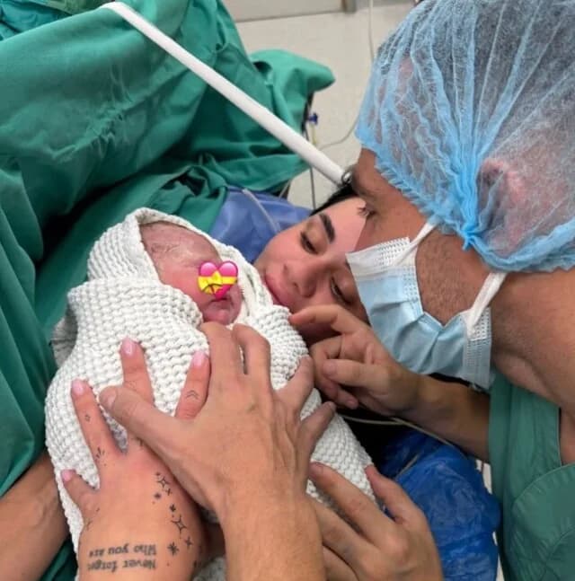 אנדריה ז'יבקוביץ': כוכב פאוק הפך לאבא בפעם השנייה