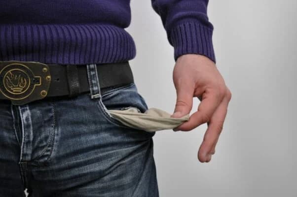 יותר מרבע מהעובדים חיים ממשכורות מתחת ל-1,500 אירו