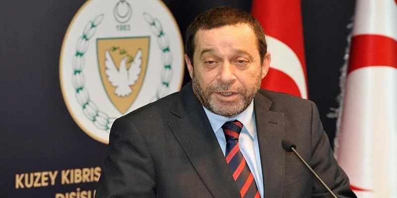 Denktas expresa preocupación por el conteo electrónico de votos en los territorios ocupados