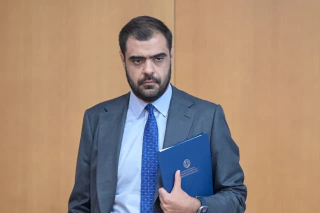 Marinakis: Enmienda para proteger la Tumba del Soldado Desconocido