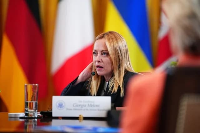 Μελόνι κατά Σλάιν: Αντιπαράθεση για τη δημοκρατία στην Ιταλία