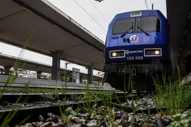 Hellenic Train：因故障暂停 Kiato - Aigio 310 号列车