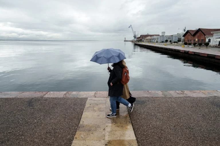 Wetterwarnung: Ab morgen werden in vielen Regionen starke Regenfälle erwartet