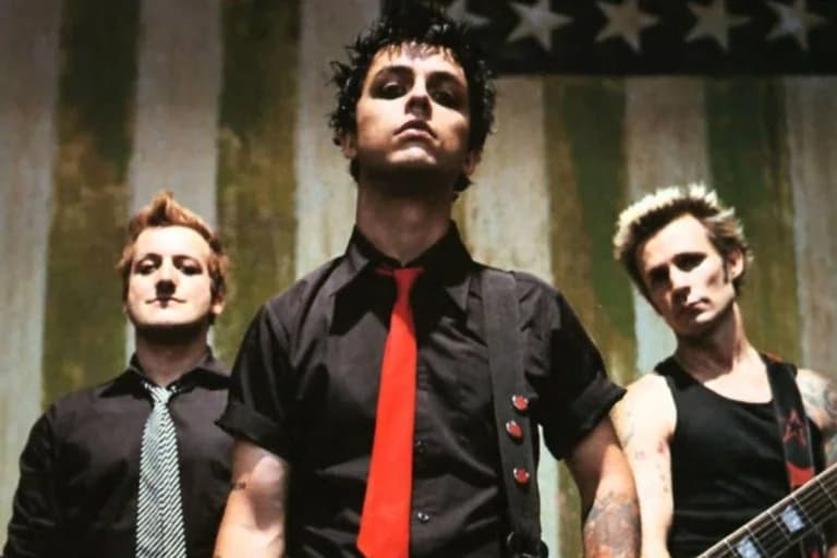 Green Days 'American Idiot' führt britische Rock-Album-Charts des 21. Jahrhunderts an