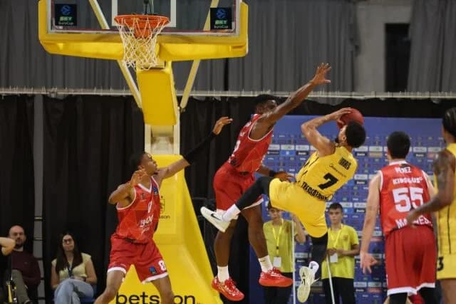 Eurocup: Aris unterliegt Manresa in der Nick Galis Halle