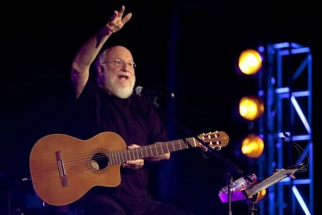 Fallece Dionysis Savvopoulos