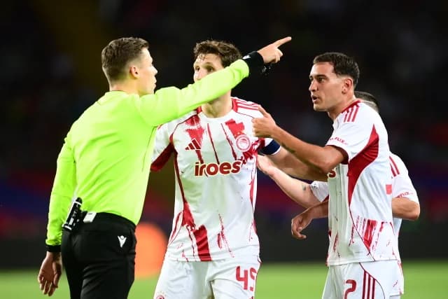 Olympiacos - Barcelona: Ese's Platzverweis und Mendilibars Reaktion