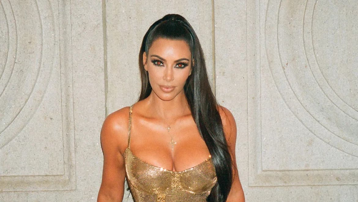 Kim Kardashian wird 45 – Herzlicher Post von Kourtney