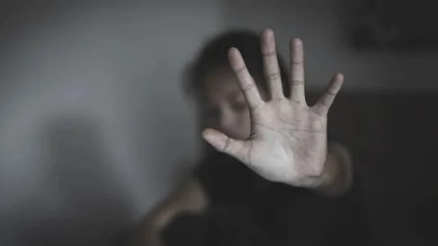 Κως: 79χρονος τραυμάτισε με μαχαίρι τη σύζυγό του και τον γαμπρό