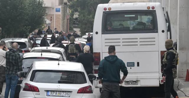 פרשת המאפיה OPEKEPE: חשודים הועברו לאתונה תחת אבטחה כבדה