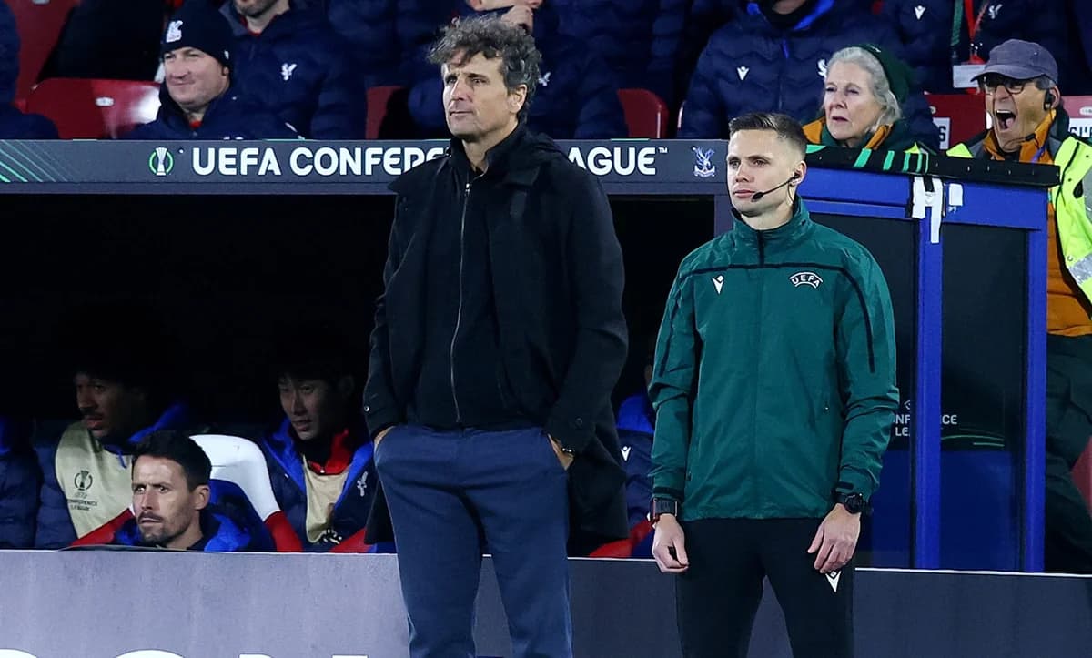 AEK Larnaka: Triumph in London mit exzellenter Taktik!