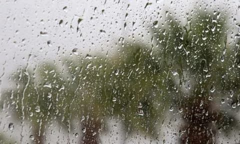 Isolated Showers and Slight Temperature Drop on Sunday