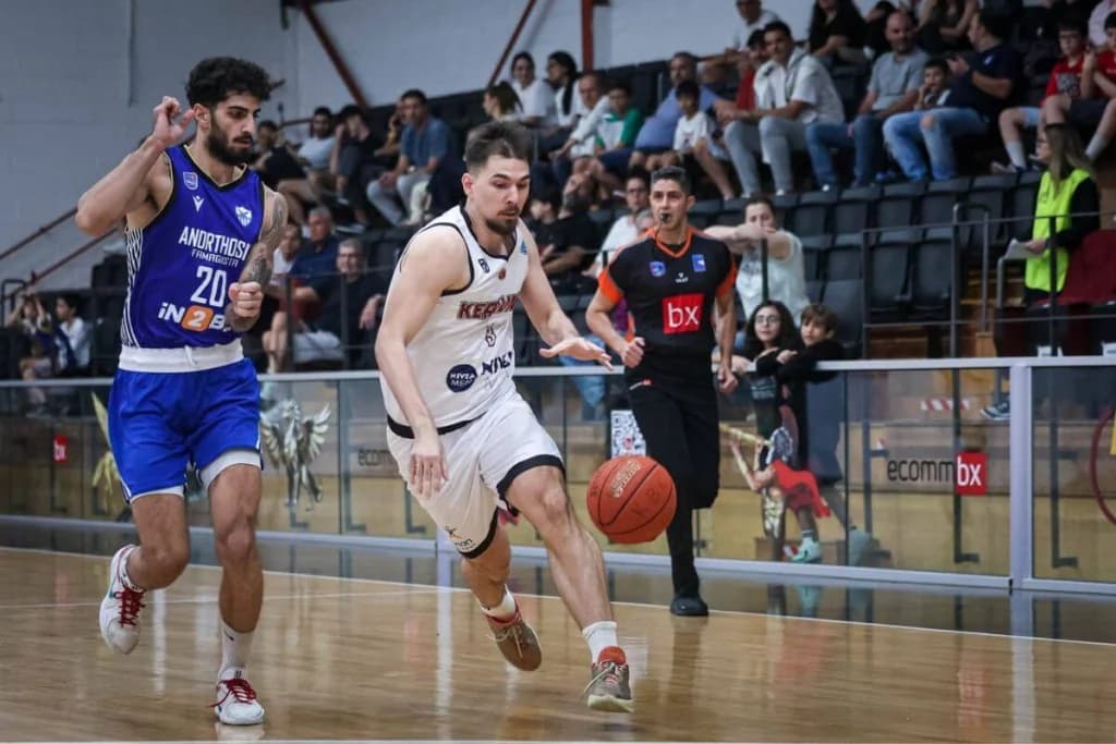 Νίκη του Κεραυνού επί της Ανόρθωσης σε ένα αμφίρροπο παιχνίδι