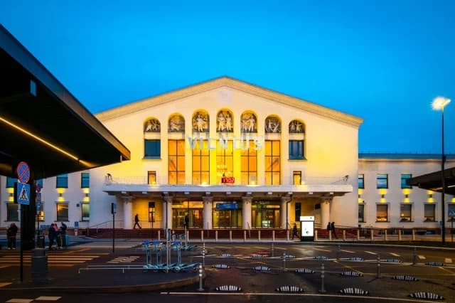 Flughafen Vilnius erneut wegen Ballons aus Belarus geschlossen