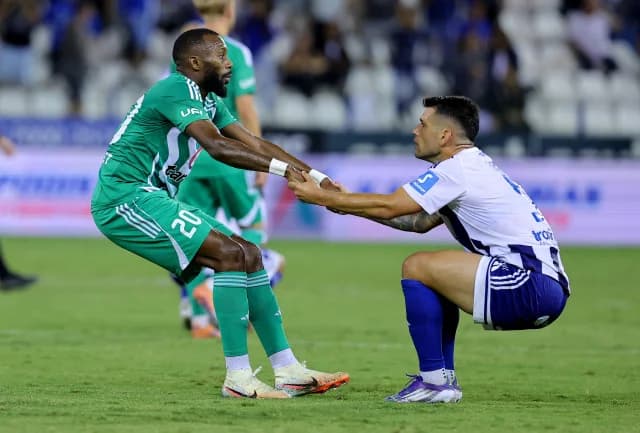 Anorthosis y Aris empatan 1-1: Reportaje fotográfico