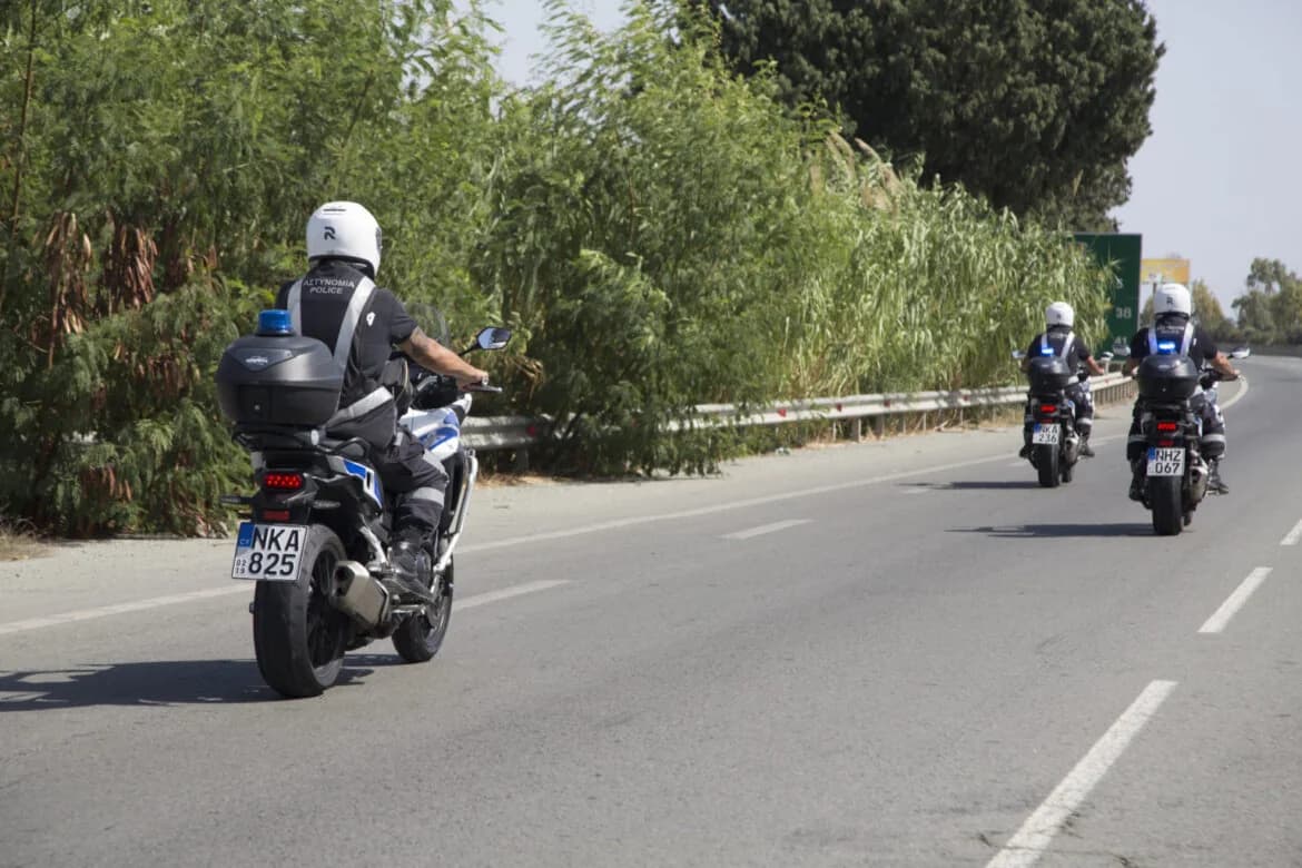Σοβαρό τροχαίο ατύχημα με δύο νεαρούς στην Κύπρο