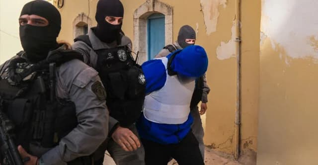 Kreta: 23-Jähriger mit schusssicherer Weste wegen Mordes zum Staatsanwalt