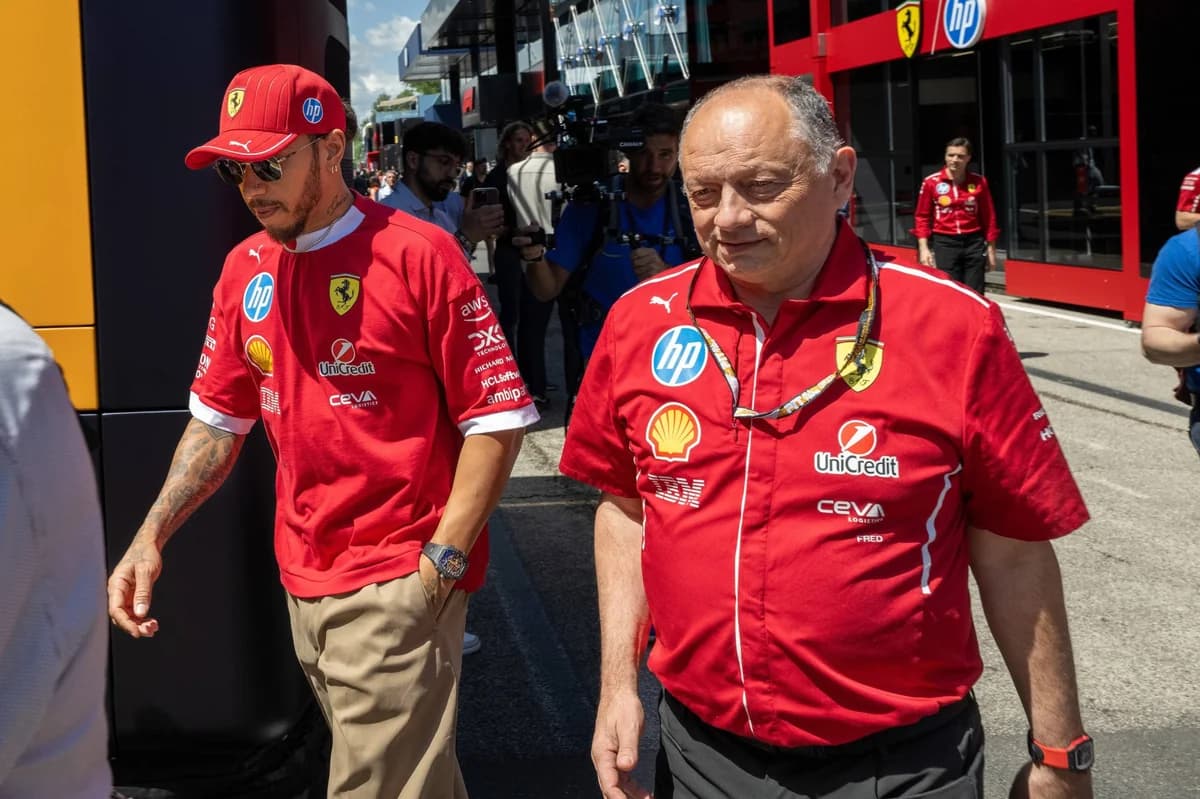 Ferrari протестует против FIA из-за штрафа Хэмилтона