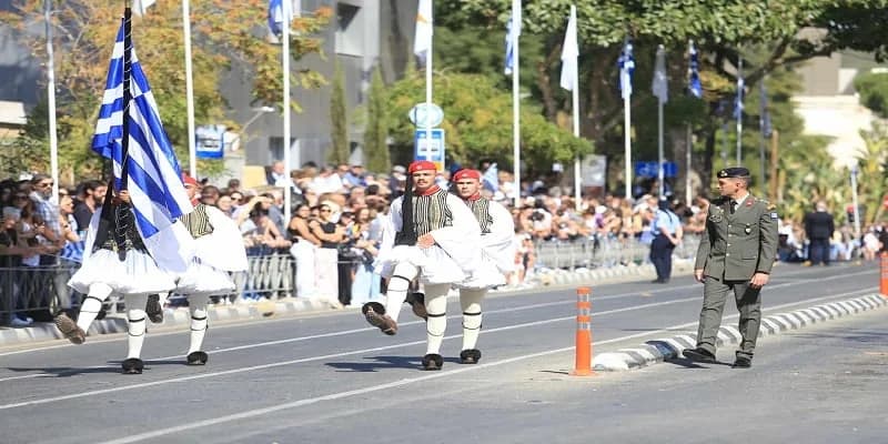 Nicosia celebra el 28 de octubre con un gran desfile