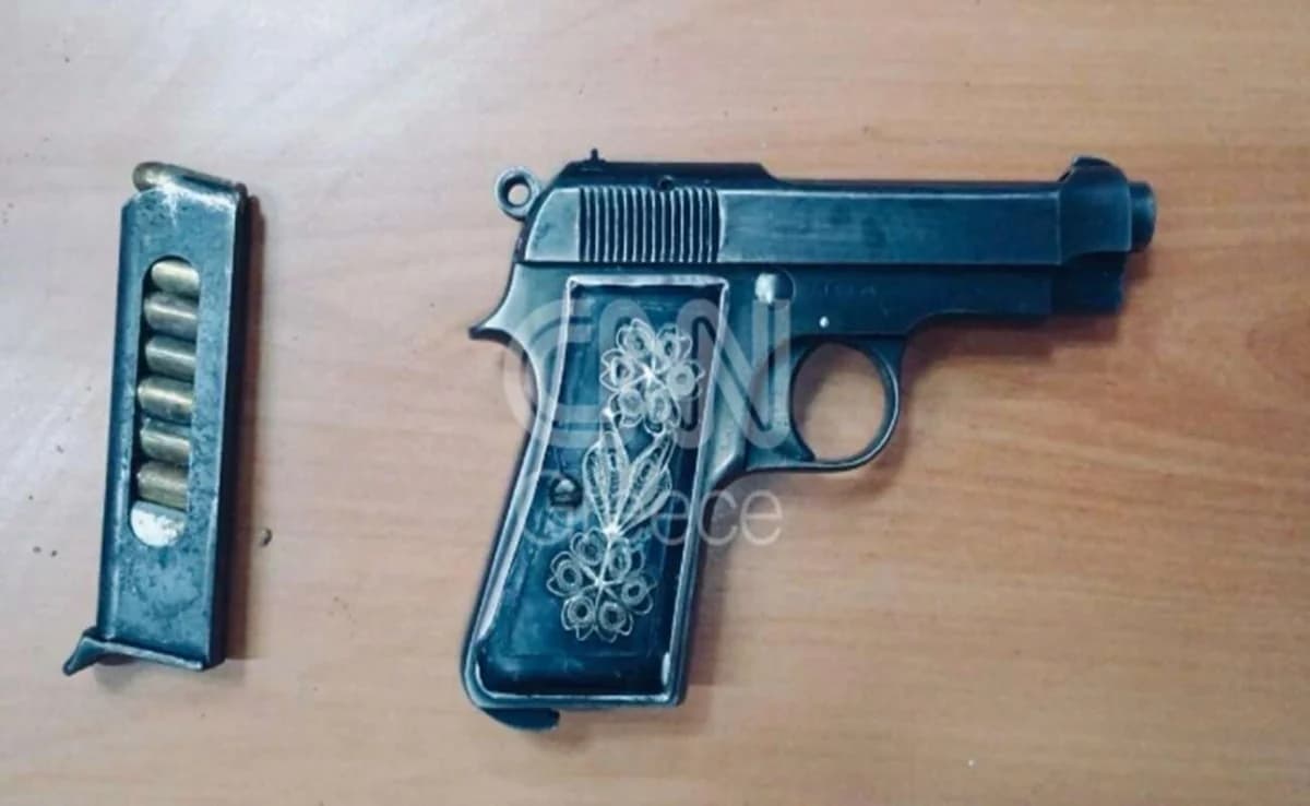 Πιστόλι βρέθηκε θαμμένο στις φυλακές Κορυδαλλού