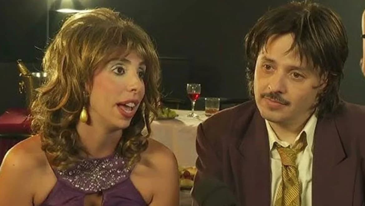 Estreno de la serie «Τότε και Τώρα» en SKAI con Tsouvelas y Charalambous
