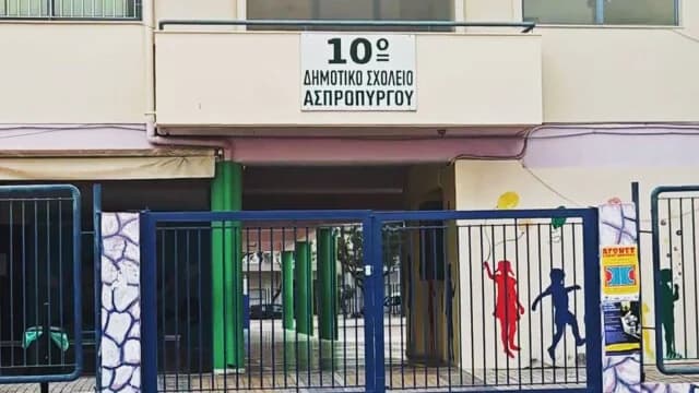 Mourning in Aspropyrgos After Death of 10-Year-Old Student
