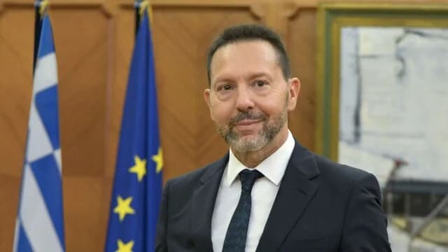 Stournaras: Wirtschaft trotz Unsicherheit auf dynamischem Kurs