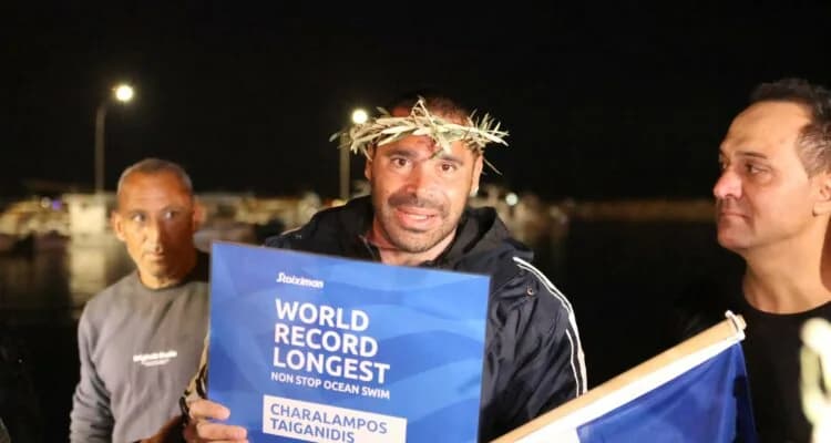 Харалампос Таиганидис побил мировой рекорд по плаванию в открытой воде