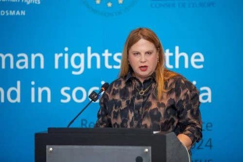 Отчет об Агиа Скепи: уважительная среда и соблюдение международных стандартов