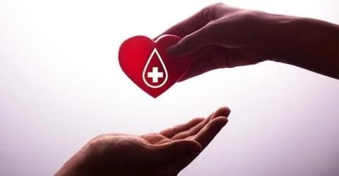 Incentives for Blood Donors: Leave and Awards on the Table
