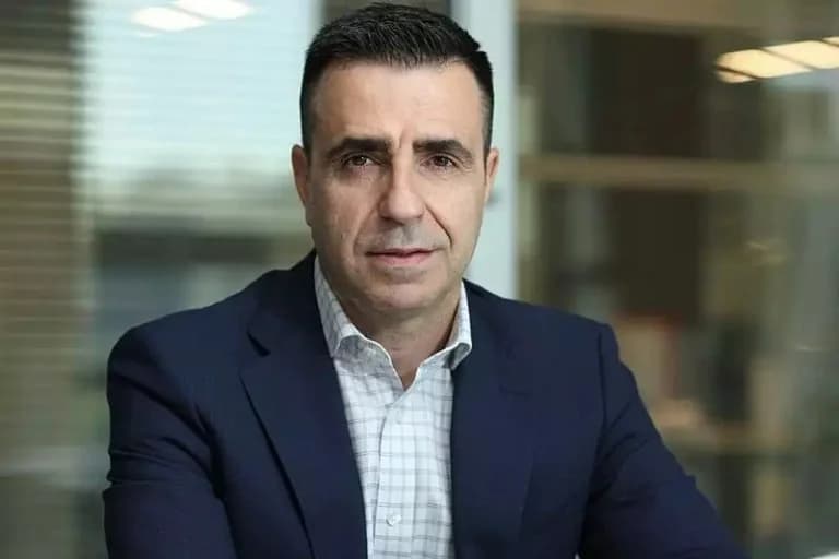 Marios Tempos nombrado CEO interino de ELTA tras la dimisión de Sklikas