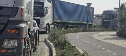 Lkw-Streik: Betriebsstörung im Hafen von Limassol