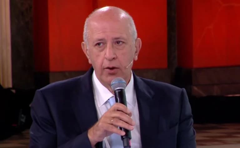 Spyros Theodoropoulos: „Die griechische Gesellschaft sollte keine schwarzen Löcher wie ELTA tolerieren“