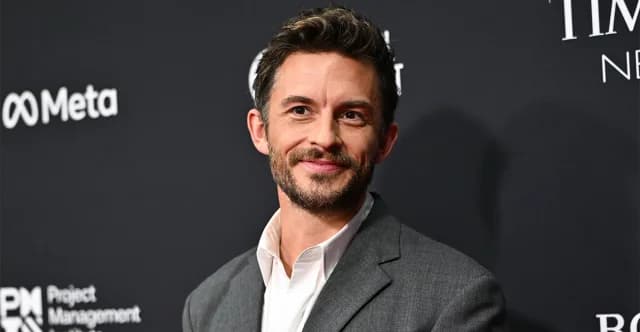 Jonathan Bailey nombrado el hombre más sexy de 2025