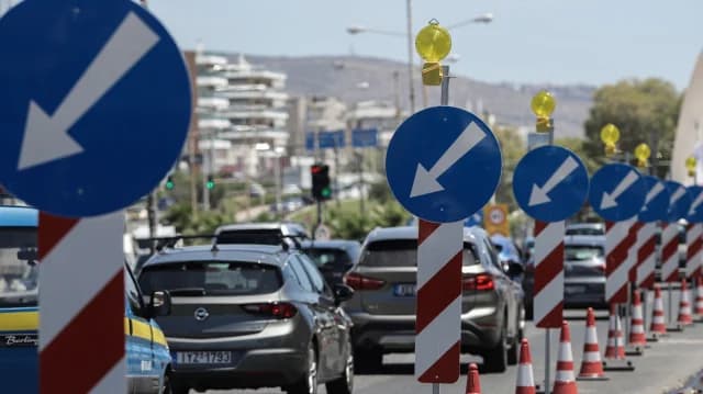 Κυκλοφοριακές ρυθμίσεις στην οδό Φειδίου, κέντρο Αθήνας