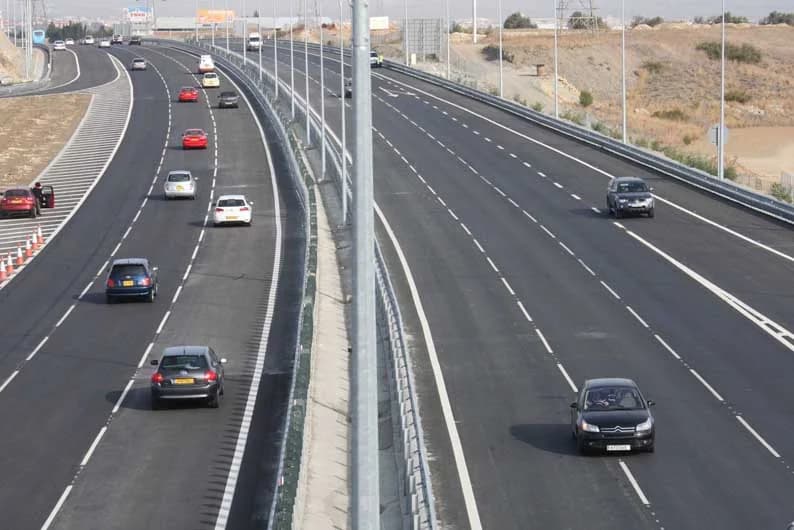 Verkehrsunfall auf der Autobahn Nikosia-Limassol: Zwei Verletzte
