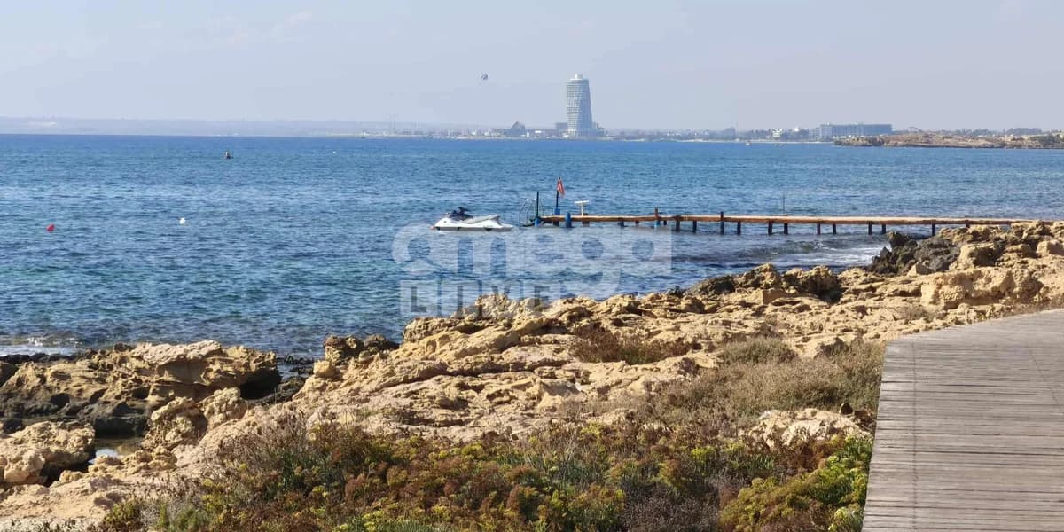 איה נאפה: גבר נמצא מת עם פצעי פנים