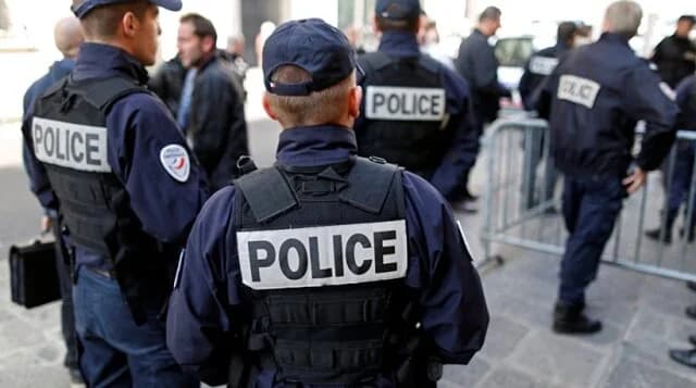 Francia: Tres mujeres acusadas de planear un ataque yihadista en París